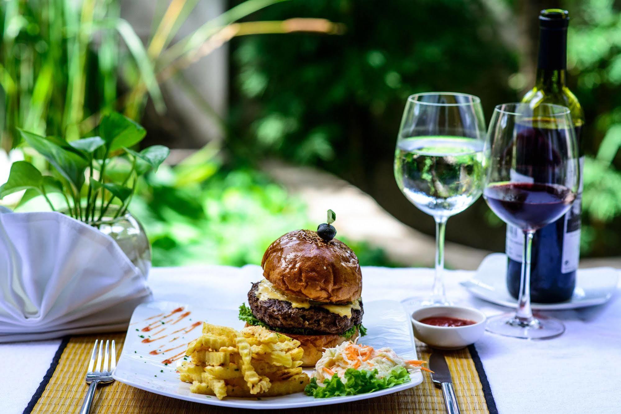 Charming Angkor Resort & Spa Сием Реап Екстериор снимка